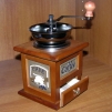 Мельница для кофе "Grinberg Stahlwaren", квадратная, светло-коричневая (98-103A) 12,5 см х 18 см инфо 9429z.